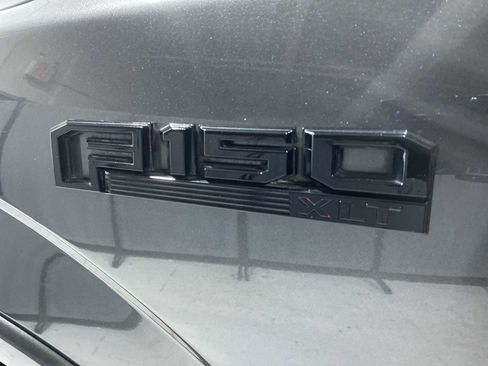 Used 2018 Ford F150 XLT w/ Equipment Group 302A Luxury AWD/4WD image 7