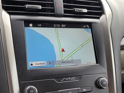 Certified 2019 Ford Fusion SE image 20