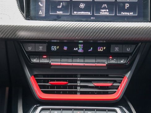 Used 2023 Audi RS e-tron GT image 25