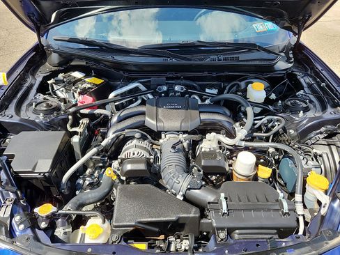 Used 2023 Toyota GR86 Premium RWD image 28