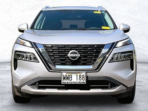 Used 2023 Nissan Rogue SV w/ SV Premium Package FWD image 3