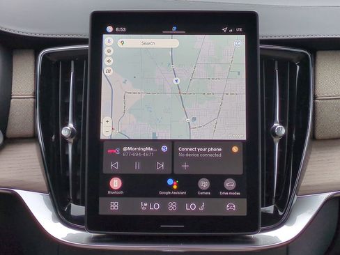 New 2026 Volvo XC90 B6 Plus w/ Protection Package Premier image 16