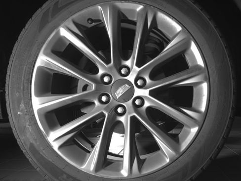 Used 2019 Cadillac Escalade Luxury w/ Escalade Sport Edition AWD/4WD image 23