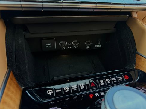 Used 2022 Jeep Grand Wagoneer Series III w/ Rear Seat Video Group 1 image 49