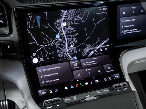 New 2026 Porsche Cayenne Electric AWD/4WD image 15