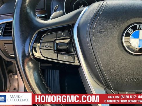 Used 2019 BMW 530e w/ Convenience Package image 11