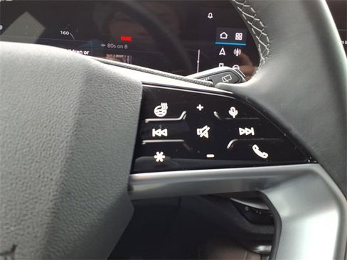 Used 2025 Audi Q5 Premium Plus w/ Premium Plus image 18