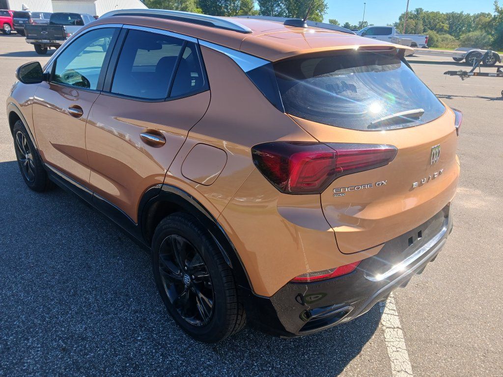 Used 2024 Buick Encore GX Sport Touring AWD/4WD image 4