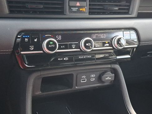 Used 2024 Honda Pilot Elite image 17