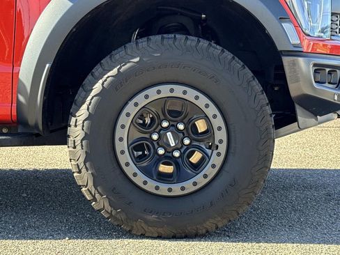 Certified 2023 Ford F150 Raptor w/ Raptor Carbon Fiber Package image 31