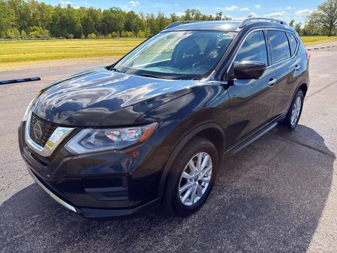 Used 2018 Nissan Rogue SV w/ Premium Package AWD/4WD image 18