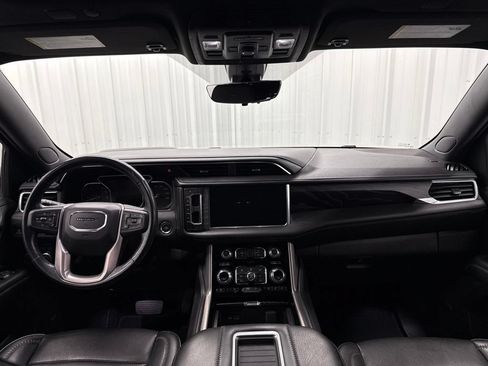 Used 2021 GMC Yukon Denali w/ Denali Premium Package AWD/4WD image 16