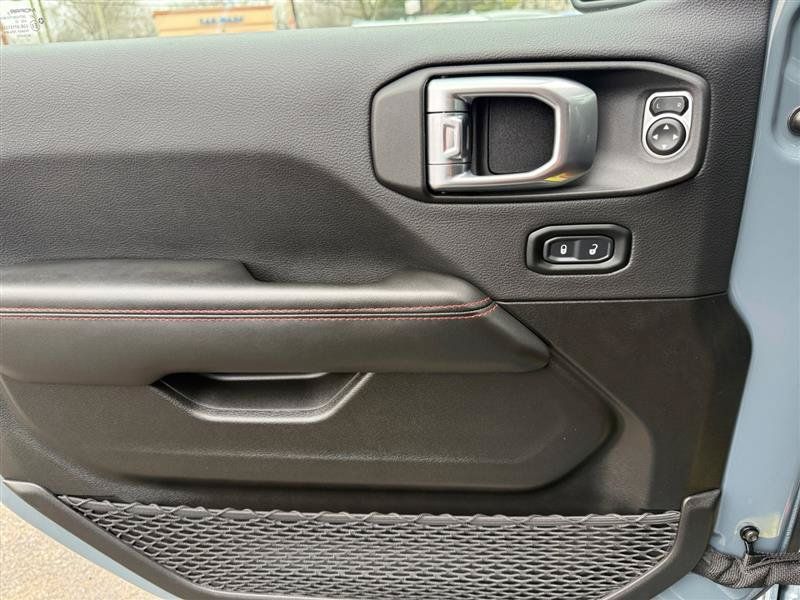 Used 2024 Jeep Wrangler Unlimited Rubicon 392 w/ Dual Top Group AWD/4WD image 32