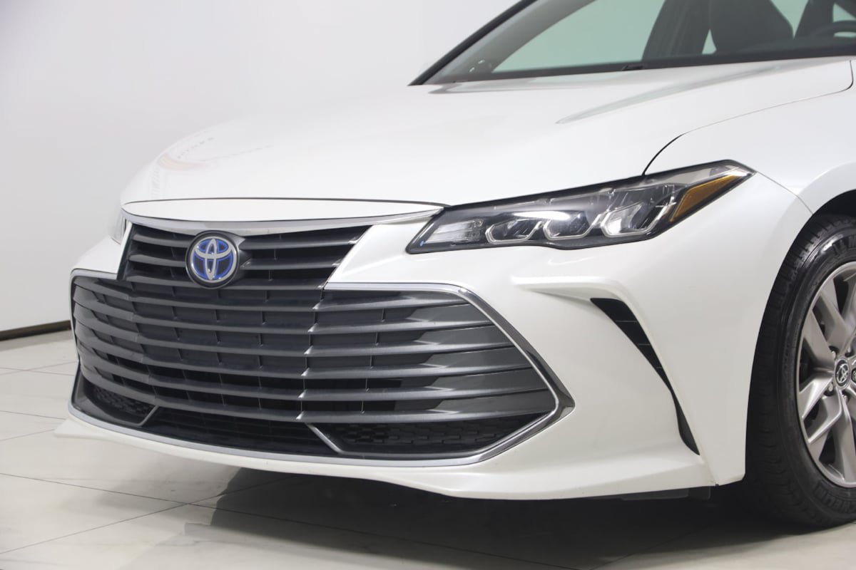 Used 2019 Toyota Avalon XLE w/ Moonroof Package FWD image 42