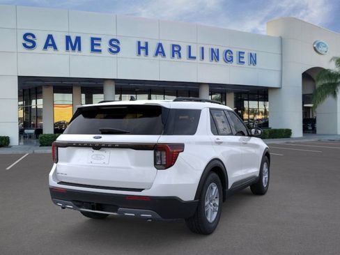 New 2026 Ford Explorer Active RWD image 8
