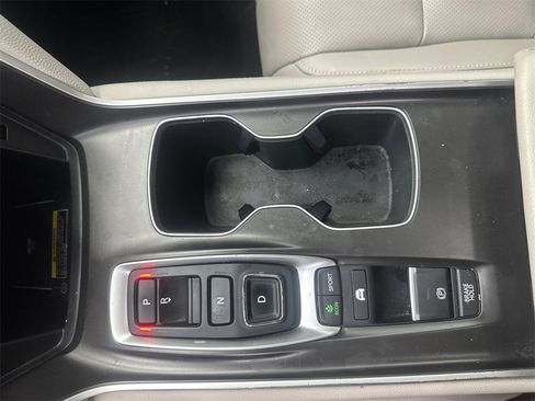 Used 2021 Honda Accord Touring image 33