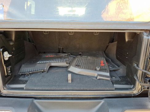 Certified 2018 Jeep Wrangler Unlimited Sport image 29