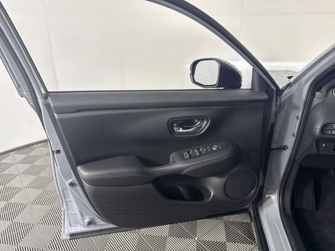 Certified 2025 Honda HR-V Sport image 12