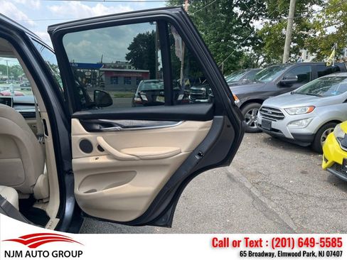 Used 2015 BMW X5 xDrive35i AWD/4WD image 37