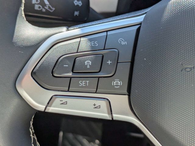Used 2022 Volkswagen Atlas SE FWD image 26