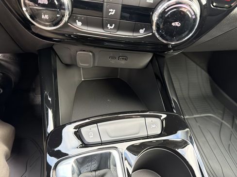 New 2026 Chevrolet Trax ACTIV w/ Driver Confidence Package image 18