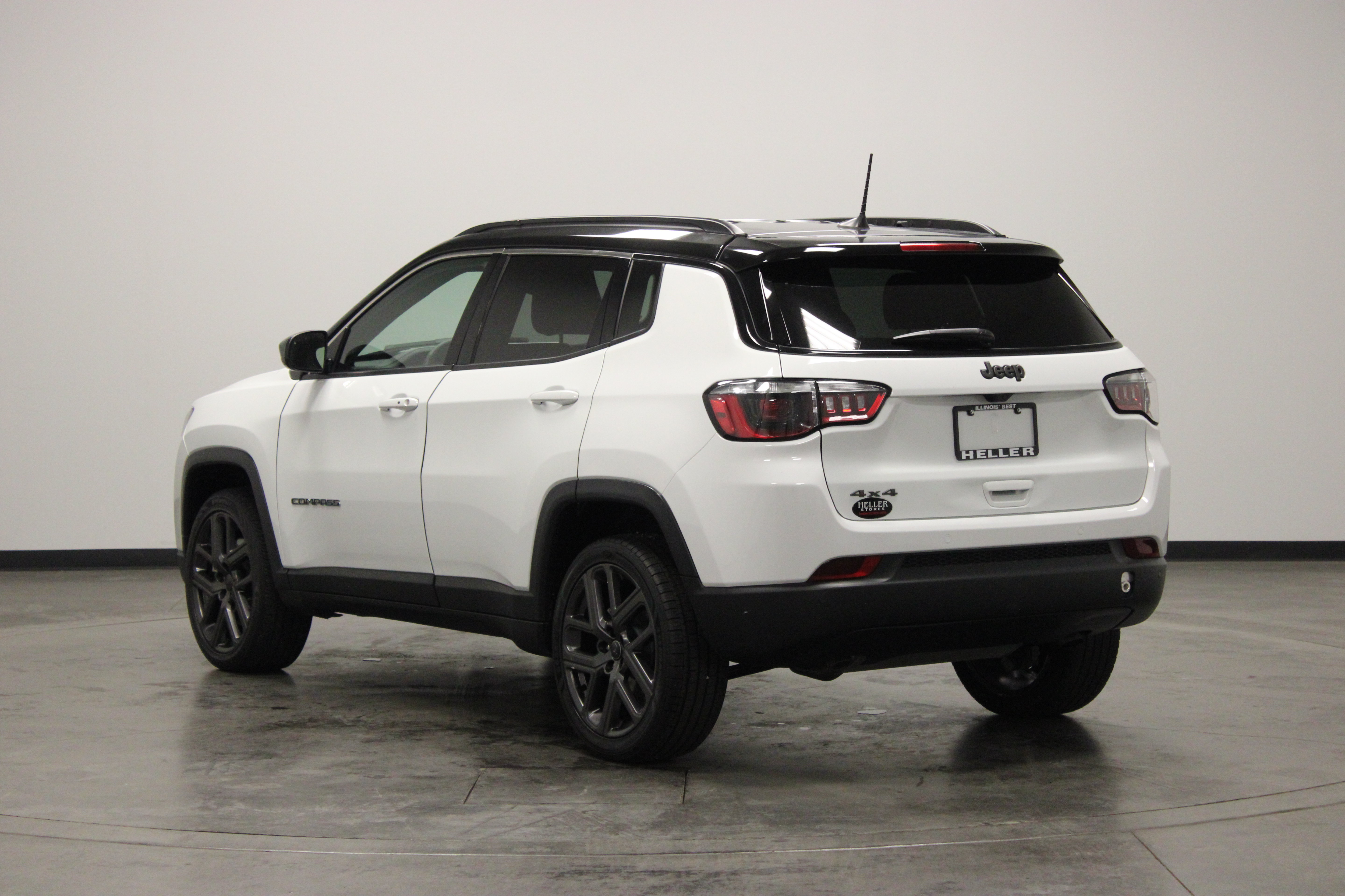 Used 2026 Jeep Compass Limited AWD/4WD image 6