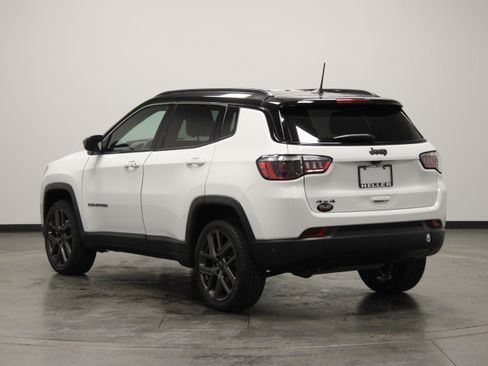 Used 2026 Jeep Compass Limited AWD/4WD image 6