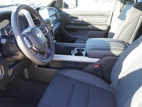 New 2026 RAM 1500 4x4 Crew Cab image 17