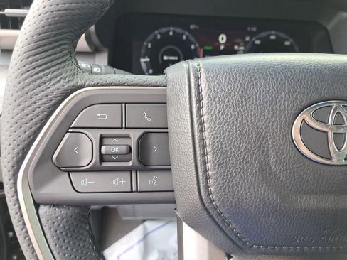 New 2025 Toyota Tacoma Trailhunter image 18