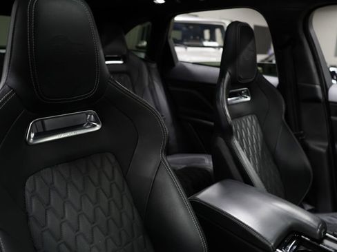 Used 2019 Jaguar F-PACE SVR AWD/4WD image 29