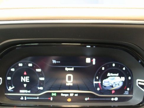 Used 2022 GMC Yukon XL Denali image 25