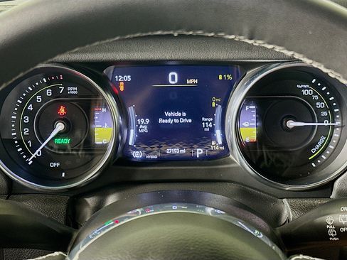 Used 2023 Jeep Wrangler Sahara image 19