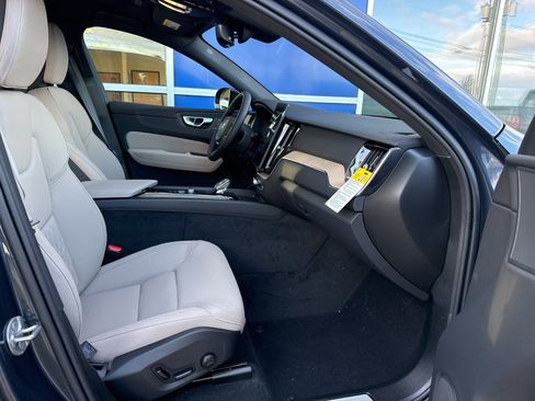 New 2026 Volvo XC60 B5 Plus w/ Protection Package Premier image 11
