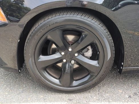 Used 2014 Dodge Charger SXT w/ Blacktop Package RWD image 29