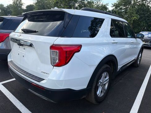 Used 2023 Ford Explorer XLT w/ Equipment Group 202A AWD/4WD image 4