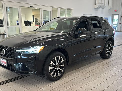Used 2024 Volvo XC60 B5 Core w/ Climate Package AWD/4WD image 9