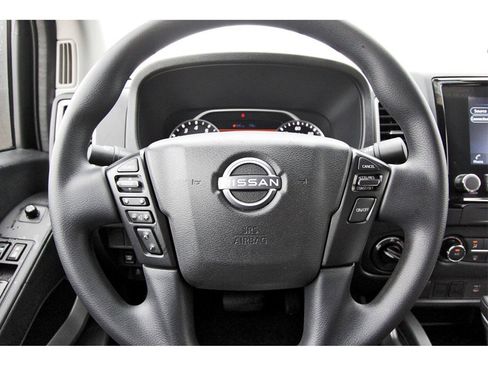 Certified 2024 Nissan Frontier SV image 11