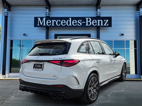 New 2026 Mercedes-Benz GLC 43 AMG 4MATIC image 6