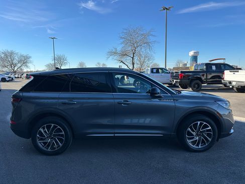 Used 2021 Lincoln Corsair AWD w/ Equipment Group 101A image 8