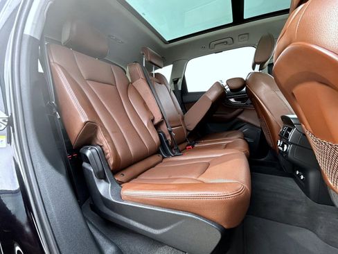 Used 2018 Audi Q7 3.0T Prestige w/ Prestige Package image 18