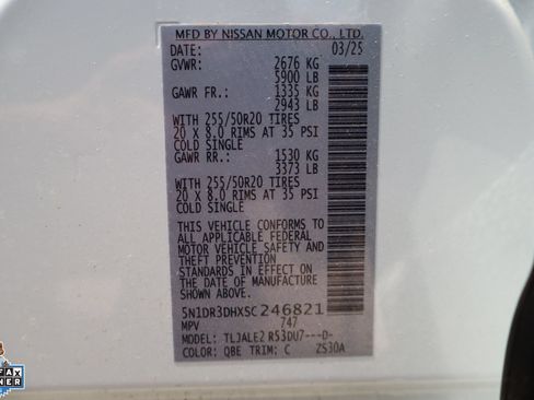 Used 2025 Nissan Pathfinder Platinum FWD image 33