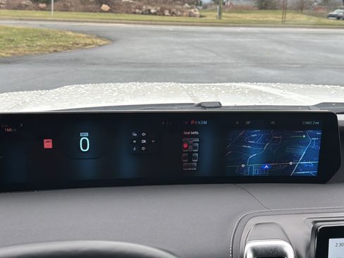 Used 2025 Ford Expedition Max Platinum w/ Driver's Package image 21