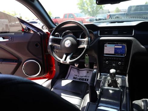 Used 2012 Ford Mustang GT RWD image 18