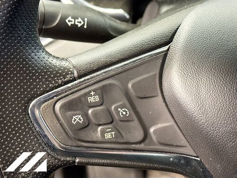 Used 2020 Chevrolet Malibu LT FWD image 12