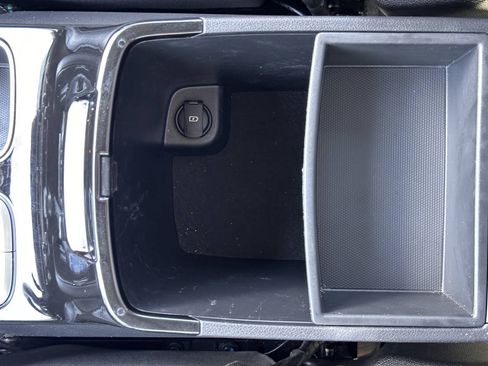 Used 2023 Kia Telluride SX Prestige AWD/4WD image 45