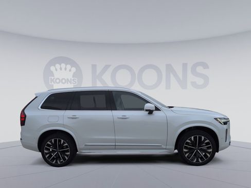 New 2026 Volvo XC90 B6 Ultra image 8