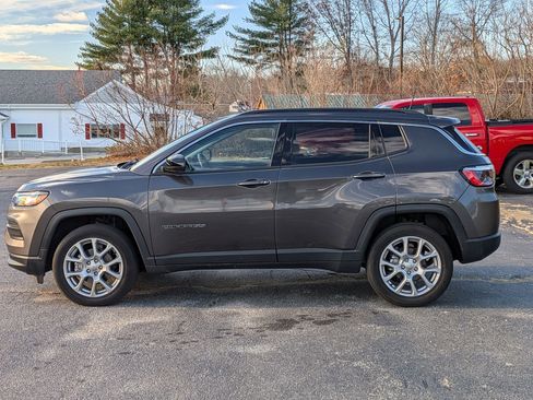 Used 2022 Jeep Compass Latitude w/ Sun and Sound Group image 7