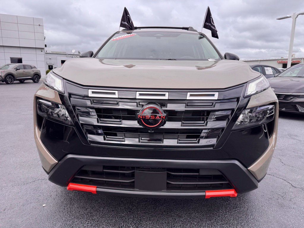 Used 2026 Nissan Rogue SV AWD/4WD image 8