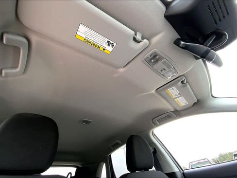 Used 2025 Mitsubishi Outlander Sport LE image 13