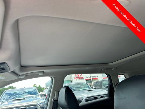 Used 2022 Nissan Rogue SL AWD/4WD image 5